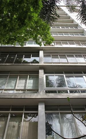 Apartamento à venda com 90m², 2 quartos e 1 vagaFachada