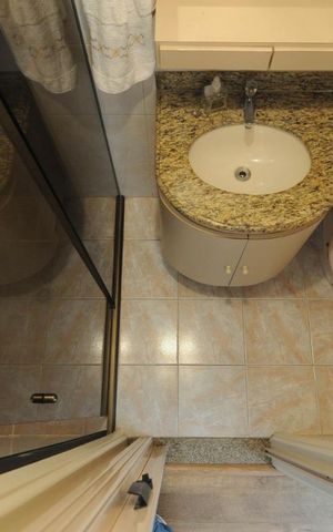 Apartamento para alugar com 64m², 3 quartos e 1 vaga Apartamento para alugar com 64m², 3 quartos e 1 vagaBanheiro