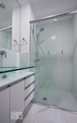 Apartamento para alugar com 69m², 2 quartos e 2 vagasBANHEIRO