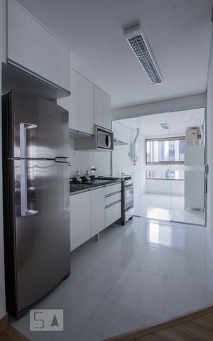 Apartamento para alugar com 69m², 2 quartos e 2 vagasCOZINHA