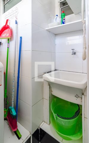 Apartamento à venda com 65m², 2 quartos e 2 vagasÁrea de Serviço