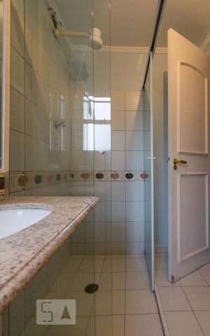 Apartamento para alugar com 75m², 2 quartos e 1 vagaBanheiro Corredor