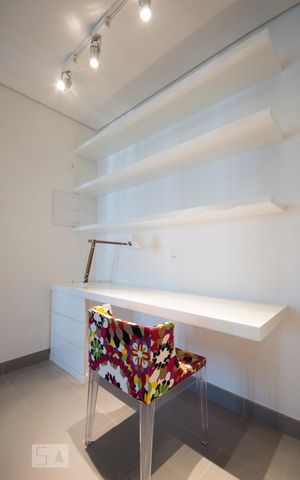 Apartamento à venda com 67m², 1 quarto e 1 vagaSala