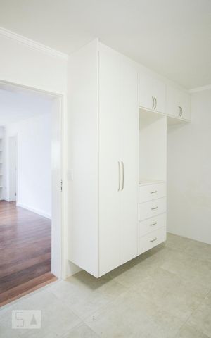 Apartamento à venda com 100m², 2 quartos e 1 vagaCozinha