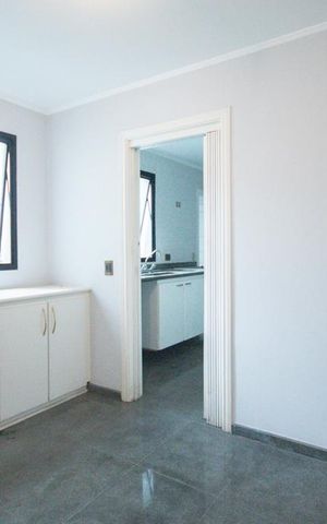 Apartamento à venda com 172m², 4 quartos e 2 vagasCopa