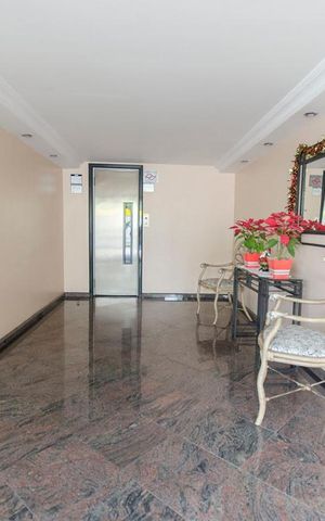 Apartamento à venda com 100m², 3 quartos e 1 vaga Apartamento à venda com 100m², 3 quartos e 1 vagaHall de entrada