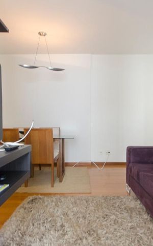 Apartamento à venda com 65m², 2 quartos e 1 vagaSala