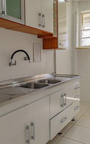 Apartamento à venda com 75m², 2 quartos e 2 vagasCozinha