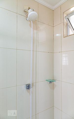 Apartamento à venda com 75m², 2 quartos e 2 vagasChuveiro