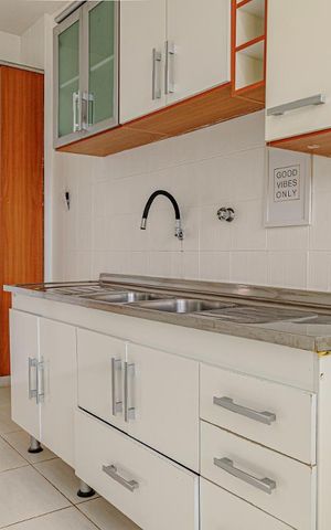 Apartamento à venda com 75m², 2 quartos e 2 vagasCozinha