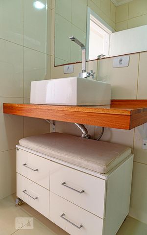 Apartamento à venda com 75m², 2 quartos e 2 vagasBanheiro