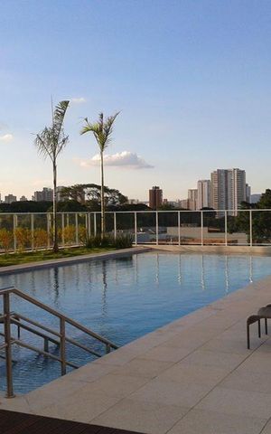 Studio à venda com 35m², 1 quarto e 1 vaga Studio à venda com 35m², 1 quarto e 1 vagaPiscina externa