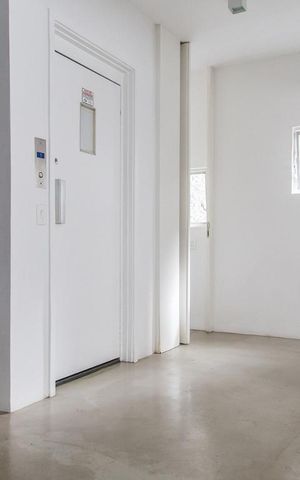 Apartamento à venda com 137m², 2 quartos e 1 vagaElevador Privado/Sala