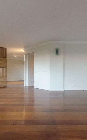 Apartamento à venda com 387m², 4 quartos e 4 vagasSala