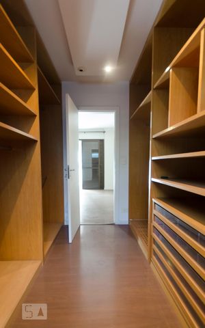 Apartamento à venda com 387m², 4 quartos e 4 vagasSuíte 4