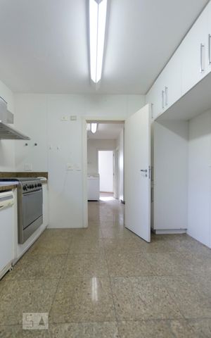 Apartamento à venda com 387m², 4 quartos e 4 vagasCozinha