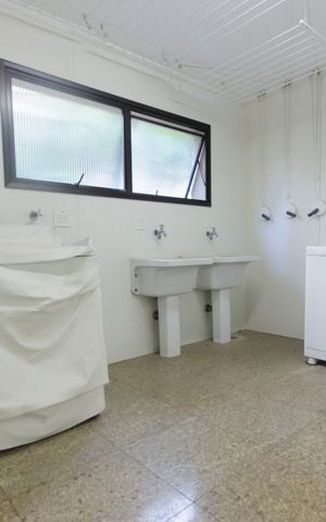 Apartamento à venda com 387m², 4 quartos e 4 vagasLavanderia