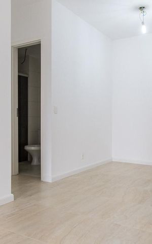 Apartamento à venda com 70m², 2 quartos e 1 vaga Apartamento à venda com 70m², 2 quartos e 1 vagaSala