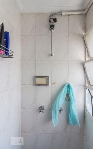 Apartamento à venda com 85m², 2 quartos e 1 vaga Apartamento à venda com 85m², 2 quartos e 1 vagaBanheiro