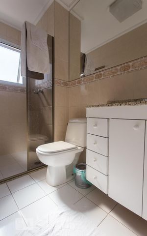 Apartamento à venda com 110m², 3 quartos e 2 vagas Apartamento à venda com 110m², 3 quartos e 2 vagasBanheiro Suíte