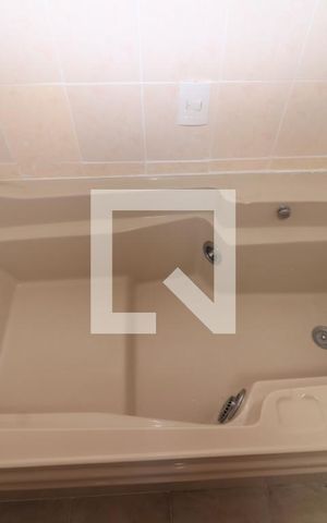 Apartamento para alugar com 216m², 4 quartos e 5 vagasBanheiro da Suíte