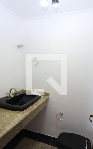 Apartamento para alugar com 216m², 4 quartos e 5 vagasBanheiro da Suíte 3