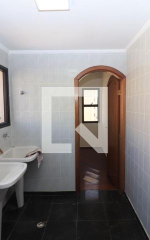 Apartamento para alugar com 216m², 4 quartos e 5 vagasÁrea de Serviço