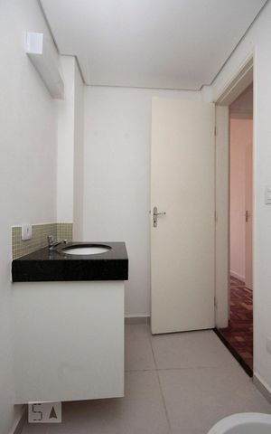 Apartamento para alugar com 42m², 1 quarto e sem vagaBanheiro
