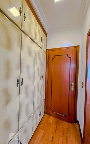 Apartamento à venda com 185m², 3 quartos e 2 vagasCloset da Suite