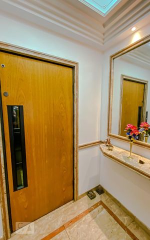 Apartamento à venda com 185m², 3 quartos e 2 vagasEntrada