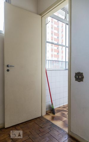 Apartamento à venda com 76m², 2 quartos e 1 vaga Apartamento à venda com 76m², 2 quartos e 1 vagaQuarto de serviço