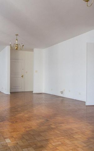 Apartamento à venda com 180m², 3 quartos e 1 vaga Apartamento à venda com 180m², 3 quartos e 1 vagaSala