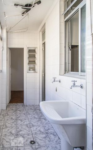 Apartamento à venda com 180m², 3 quartos e 1 vaga Apartamento à venda com 180m², 3 quartos e 1 vagaÁrea de serviço