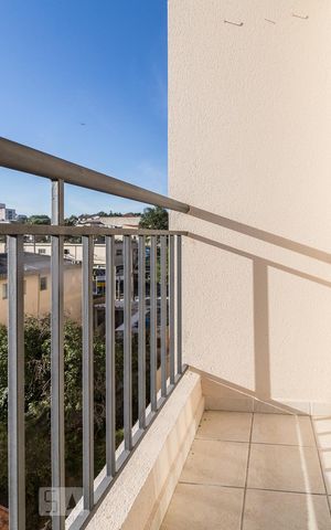 Apartamento à venda com 64m², 2 quartos e 1 vaga Apartamento à venda com 64m², 2 quartos e 1 vagaVaranda