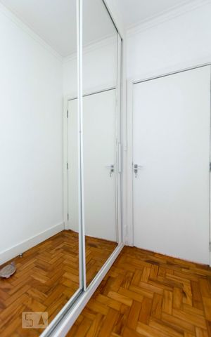 Apartamento à venda com 107m², 2 quartos e 1 vagaQuarto 2 - Suíte (Armários)