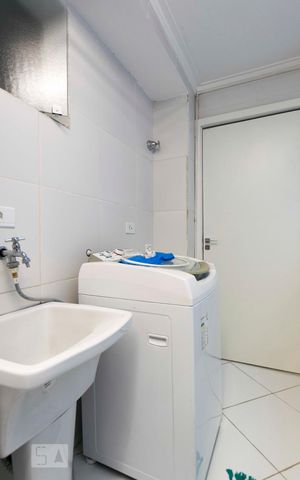 Apartamento à venda com 107m², 2 quartos e 1 vagaLavanderia