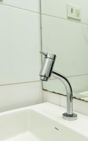Apartamento à venda com 107m², 2 quartos e 1 vagaBanheiro social (Torneira)