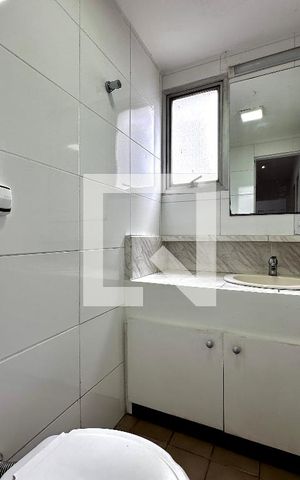 Apartamento à venda com 110m², 3 quartos e 1 vaga Apartamento à venda com 110m², 3 quartos e 1 vagaBanheiro Social