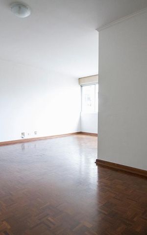 Apartamento à venda com 135m², 3 quartos e 1 vaga Apartamento à venda com 135m², 3 quartos e 1 vagaSala