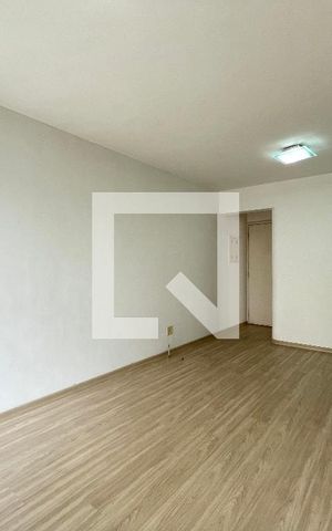 Apartamento para alugar com 55m², 2 quartos e 1 vaga Apartamento para alugar com 55m², 2 quartos e 1 vagaSala