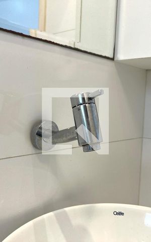 Apartamento para alugar com 55m², 2 quartos e 1 vaga Apartamento para alugar com 55m², 2 quartos e 1 vagaBanheiro
