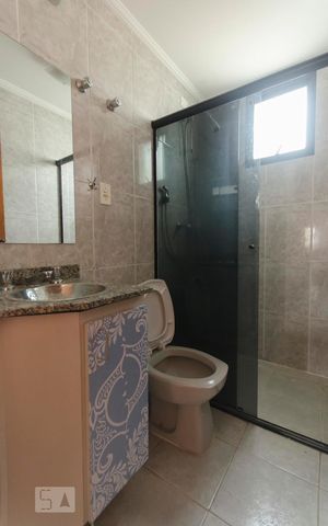 Apartamento à venda com 133m², 3 quartos e 2 vagasBanheiro da Suite 1