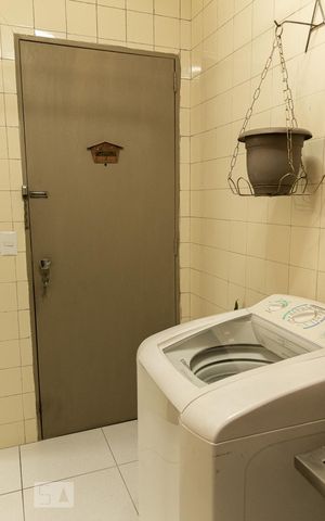 Apartamento à venda com 74m², 2 quartos e 1 vaga