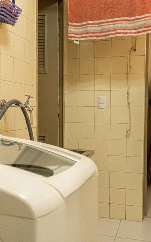 Apartamento à venda com 74m², 2 quartos e 1 vaga Apartamento à venda com 74m², 2 quartos e 1 vagaÁrea de serviço