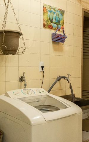 Apartamento à venda com 74m², 2 quartos e 1 vaga Apartamento à venda com 74m², 2 quartos e 1 vagaÁrea de serviço