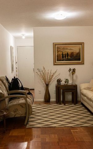 Apartamento à venda com 74m², 2 quartos e 1 vaga Apartamento à venda com 74m², 2 quartos e 1 vagaSala