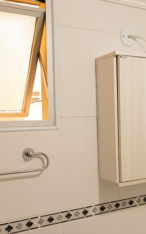Apartamento à venda com 74m², 2 quartos e 1 vaga Apartamento à venda com 74m², 2 quartos e 1 vagaBanheiro
