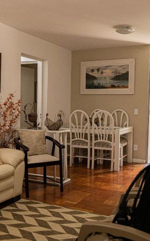 Apartamento à venda com 74m², 2 quartos e 1 vaga Apartamento à venda com 74m², 2 quartos e 1 vagaSala