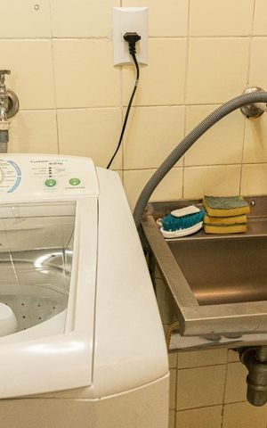 Apartamento à venda com 74m², 2 quartos e 1 vaga Apartamento à venda com 74m², 2 quartos e 1 vagaÁrea de serviço
