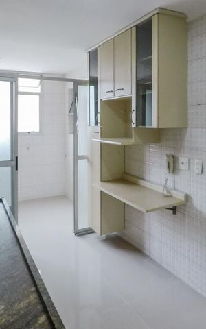 Apartamento para alugar com 94m², 3 quartos e 2 vagasCozinha